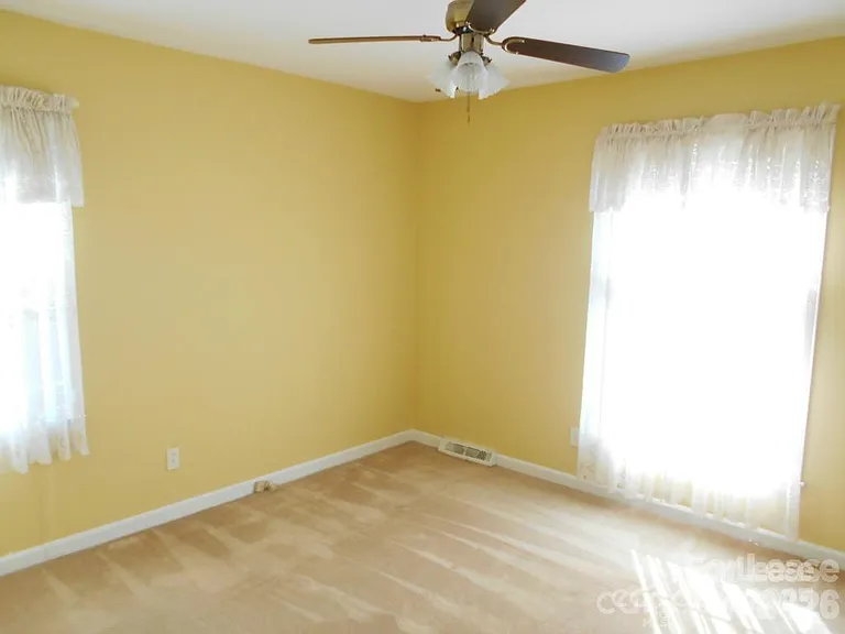 1330 E Barden Rd — Photo 18