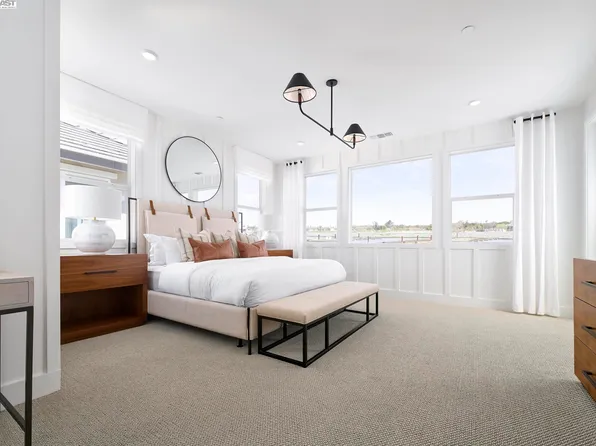 890 Freeboard Ct, Bethel Island, CA 94511