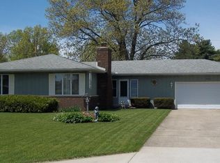 1804 Ironwood St SW, Demotte, IN 46310