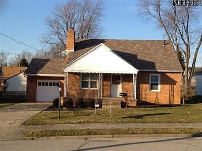 Welcome to beautiful 100 Goretti Drive!