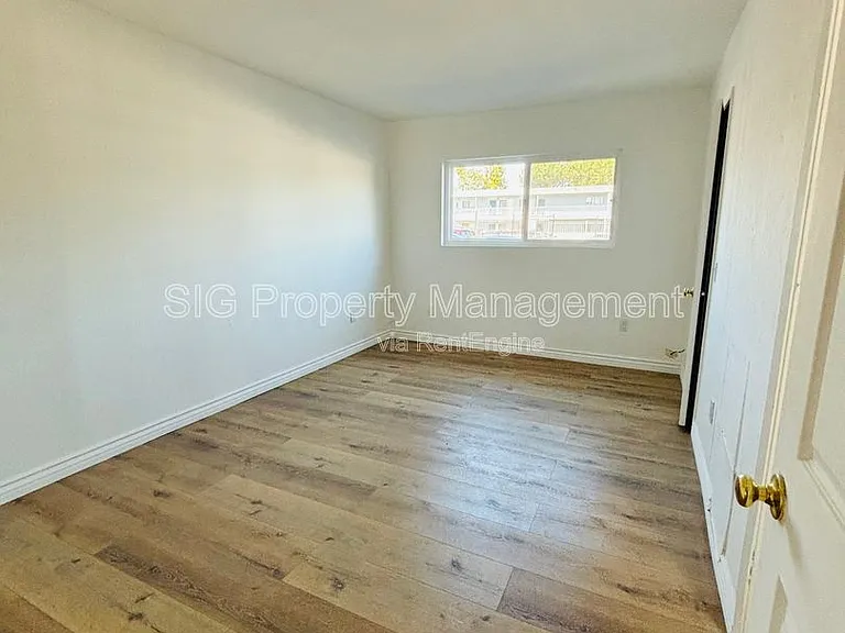10635 Sherman Grove Ave #5 — Photo 8