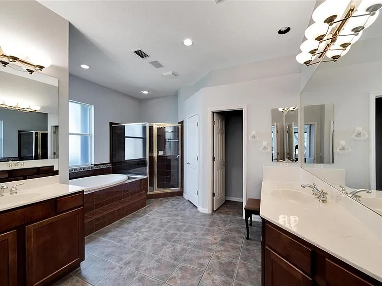17904 Cachet Isle Dr — Photo 32