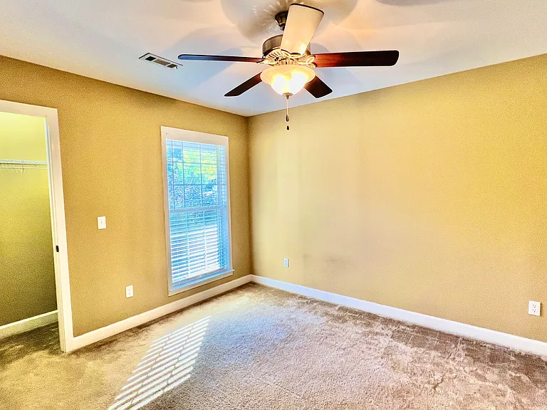 103 Vineyard Dr — Photo 18