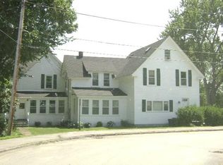 14 Hamlin St, Orono, ME 04473