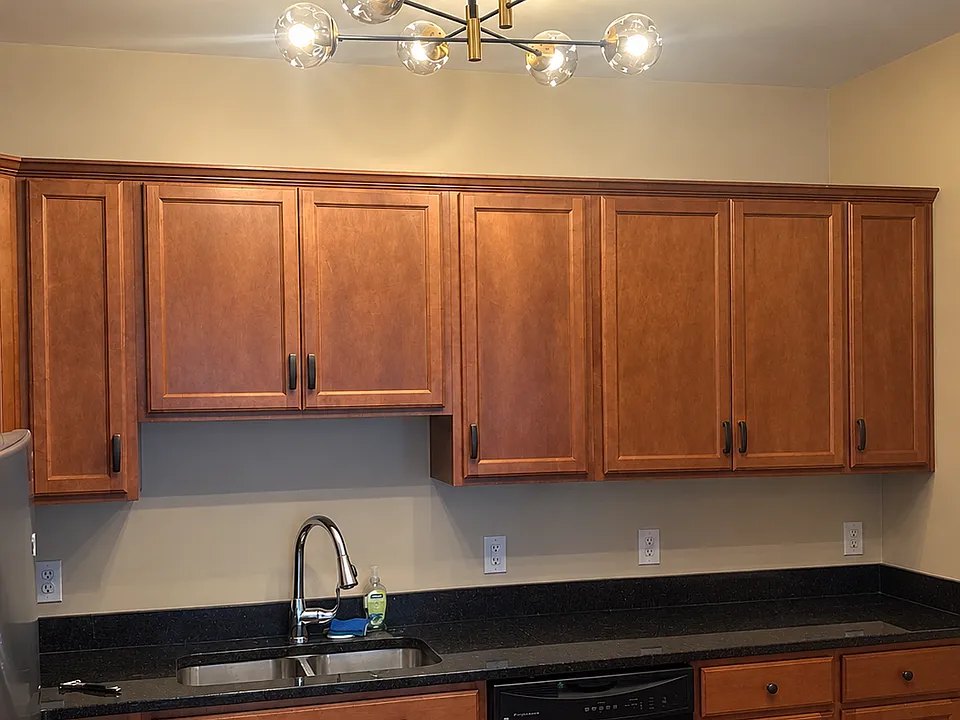 403 Avalon Pl