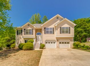 6219 Compass Dr, Flowery Branch, GA 30542