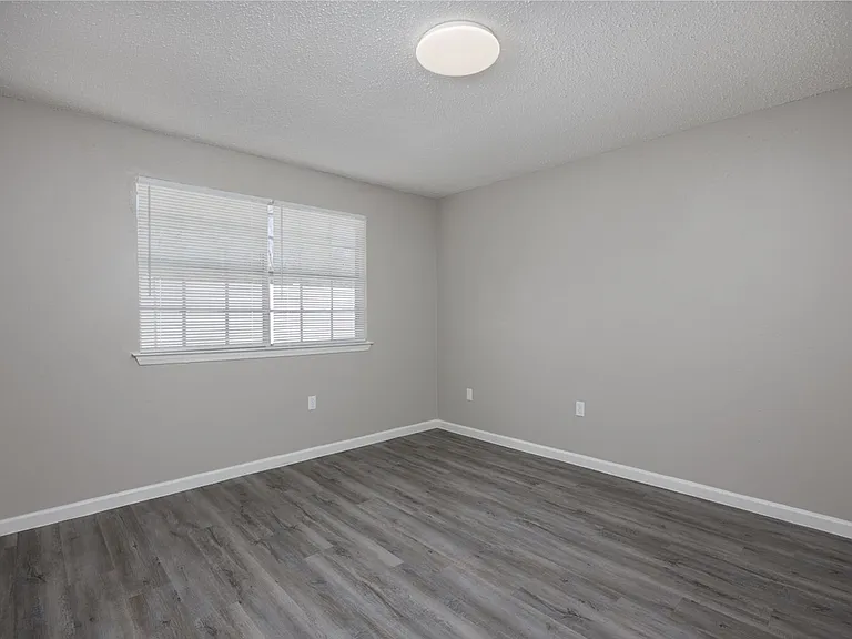 12023 Roddy Rd — Photo 7