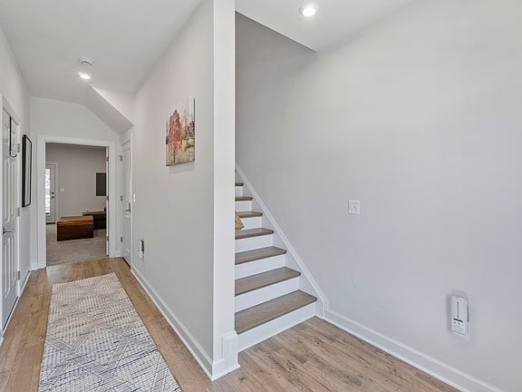 3rd image of 1810 Fowler St
