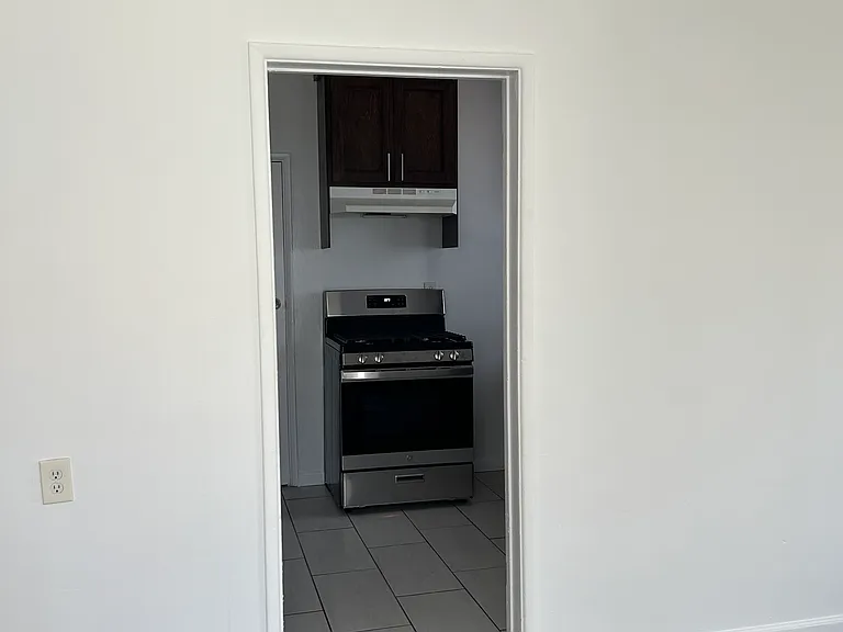 2131 E 119th St #2135 — Photo 10