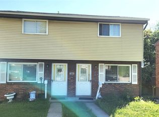 806 & 808 Westbury Rd, North Versailles, PA 15137