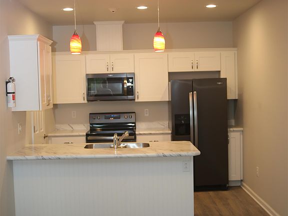 5th image of 14 E Bayard St APT 3