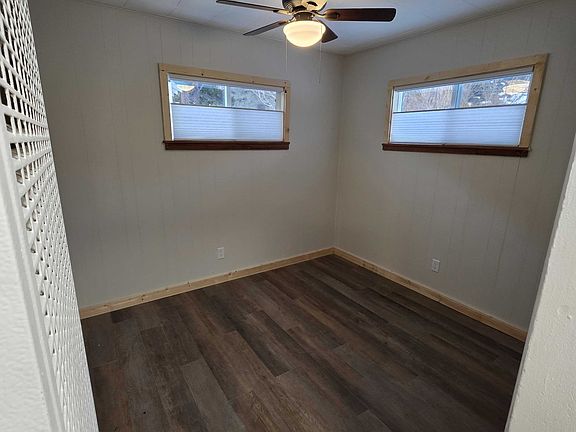 5th image of 128 Los Angeles St Unit B