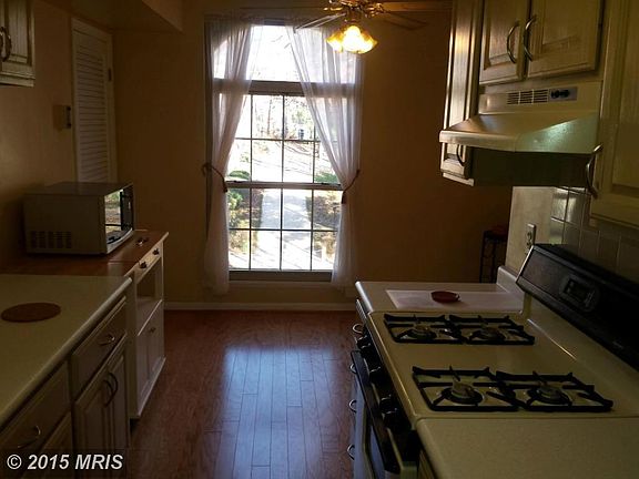 5th image of 3332 Woodburn Village Dr APT 22