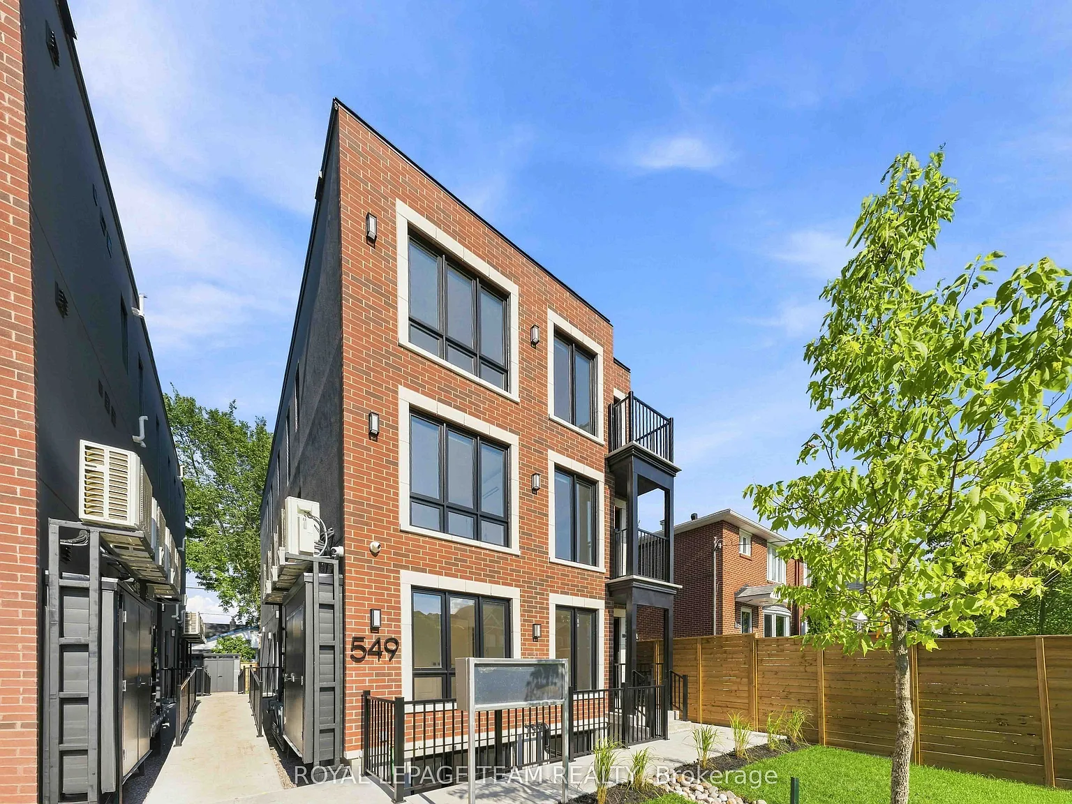 1 bed, $1,895 — Photo 2