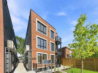 549 Melbourne Ave #7, Ottawa, ON K2A 1W7