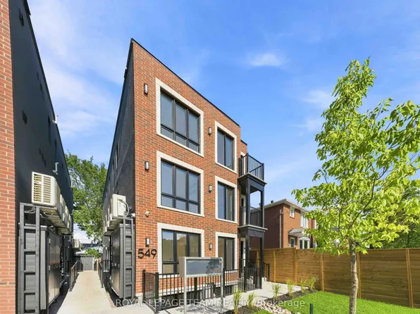 549 Melbourne Ave, Ottawa, ON