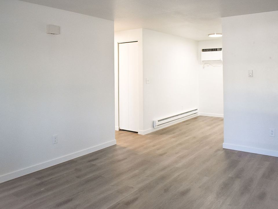 1st image of 221 NE Birch Ave #231-9