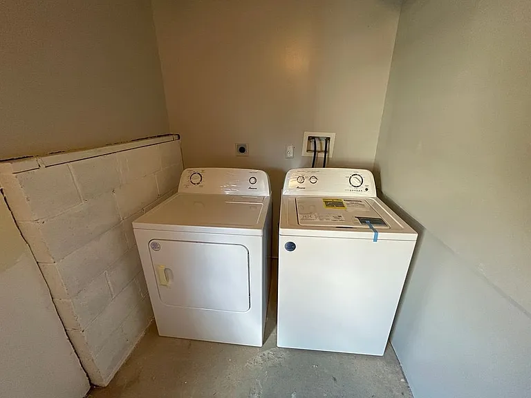 424 McLane Ave #5 — Photo 7