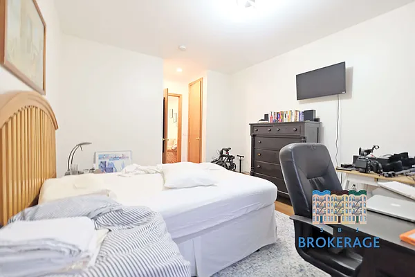 Rented by SBJ Brokerage, LLC | media 19