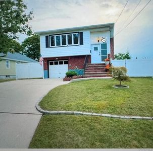 12 Terrace View Rd, Farmingdale, NY, 11735