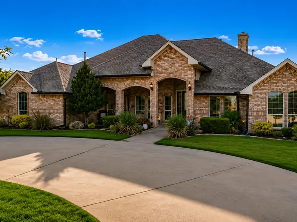 1055 The Meadows Pkwy, Desoto, TX 75115