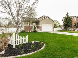 2374 N 2845 W, Clinton, UT 84015