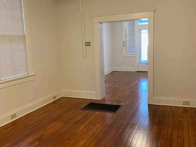 1218 Joseph St — Photo 4