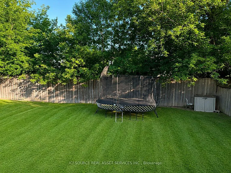 37 Bainbridge Ave — Photo 13
