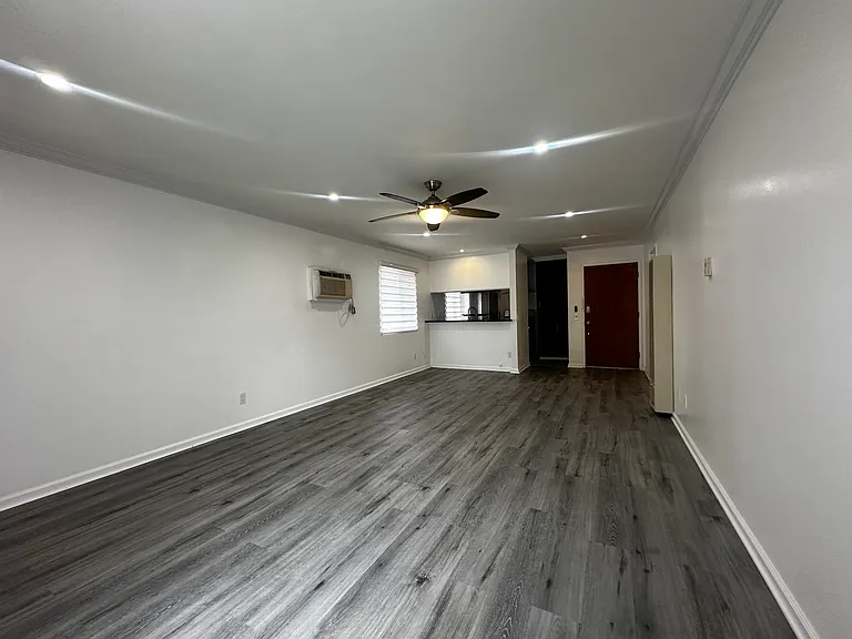 5927 Benner St #3 — Photo 2