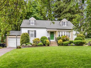 50 Oak Knoll Rd, Glen Rock, NJ 07452