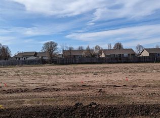 805 N Cedar Downs Cir, Wichita, KS 67235