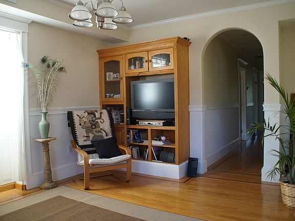 4th image of 74 Sagamore St Unit A