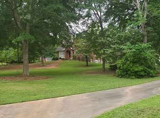 100 Timberidge Dr, Newnan, GA 30263