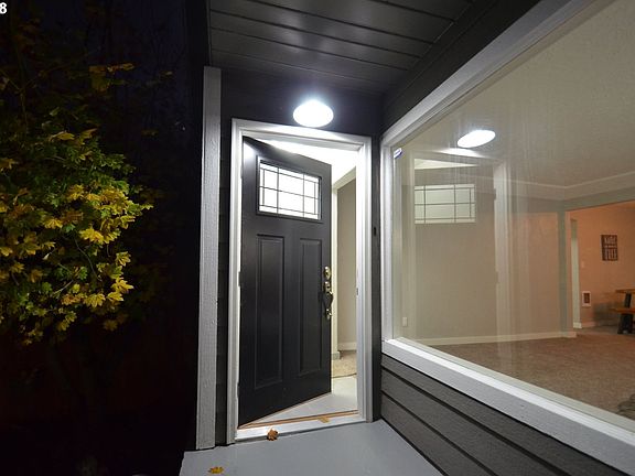 2nd image of 12419 NE 49th St