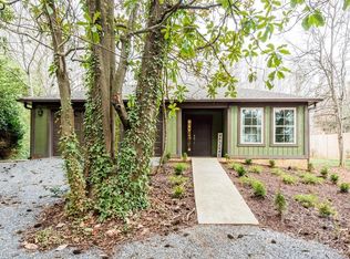 447 S Peak St, Columbus, NC 28722
