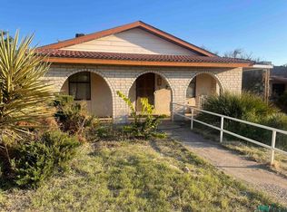 2414 Bonita St, Carlsbad, NM 88220