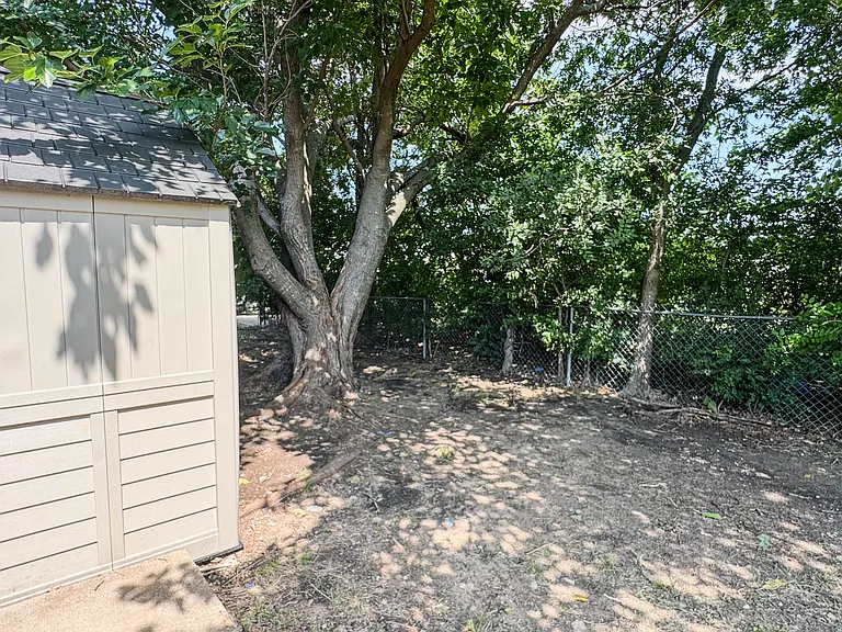 3016 Eastland Ave — Photo 19