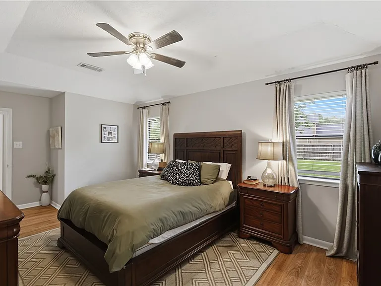3821 Brighton Dr — Photo 11