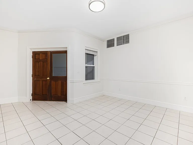 54 Sutton St #3 — Photo 13