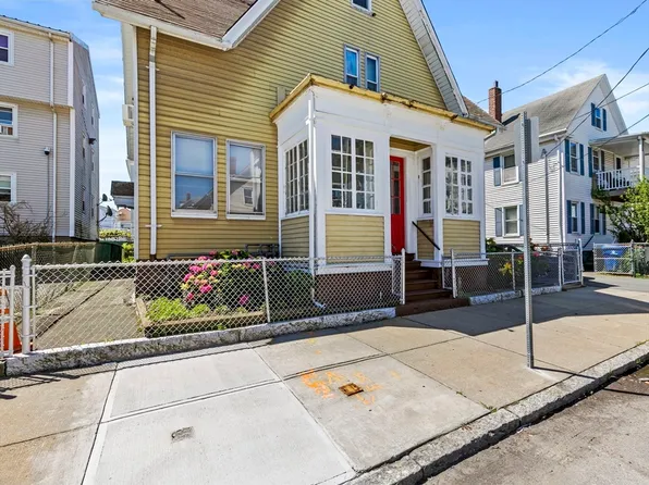 22 Jouvette St, New Bedford, MA 02744