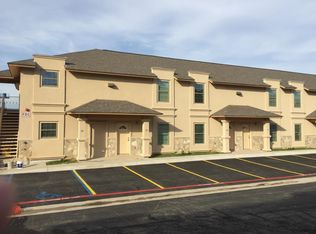 1007 Emerald Valley Dr, Laredo, TX 78043