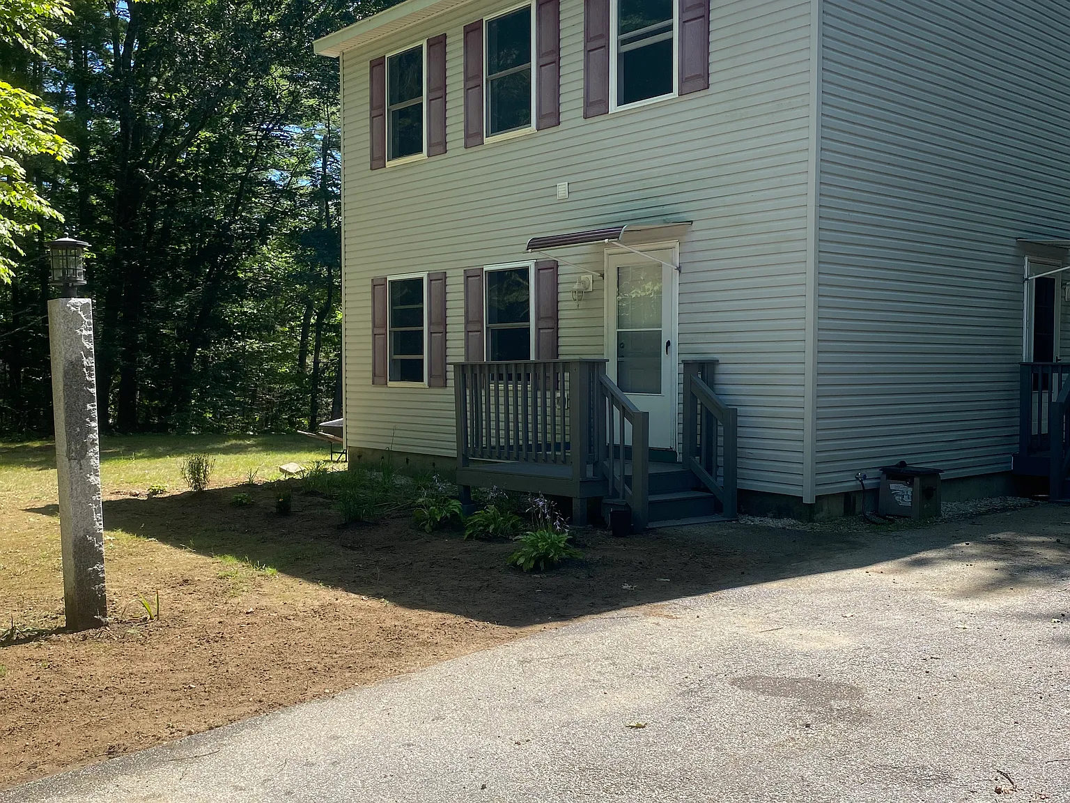 3 bed, 1.5 bath, 1352 sqft, $2,500 — Photo 2