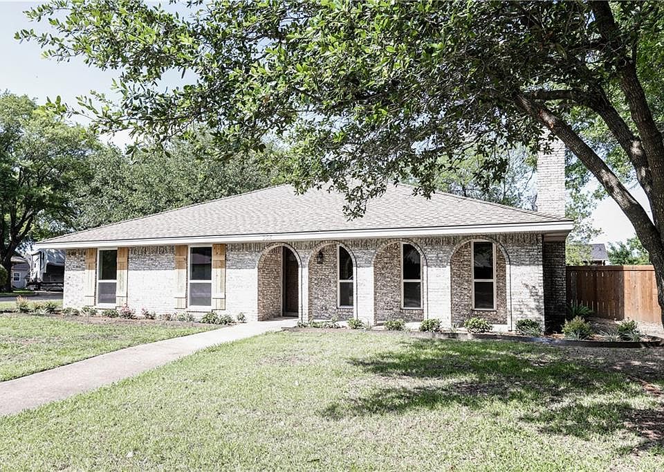1st image of 308 Highland Dr