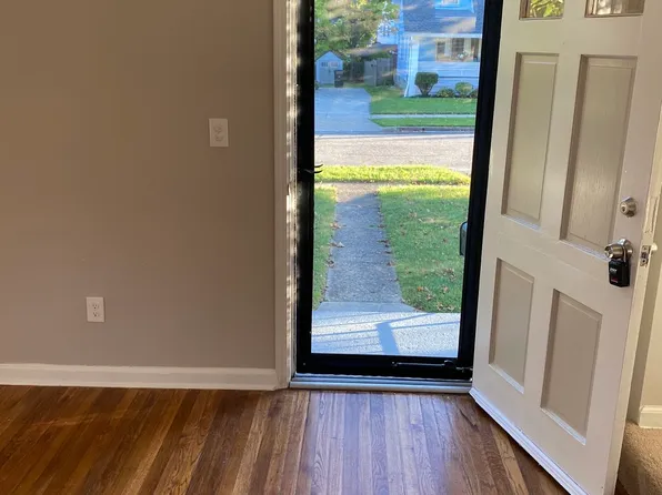 327 Birchwood Ave, Cuyahoga Falls, OH 44221