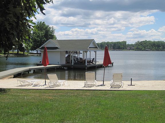 2nd image of 238 Sir Walter Dr