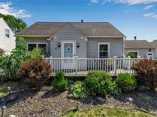 47 Huth Rd, Cheektowaga, NY 14225