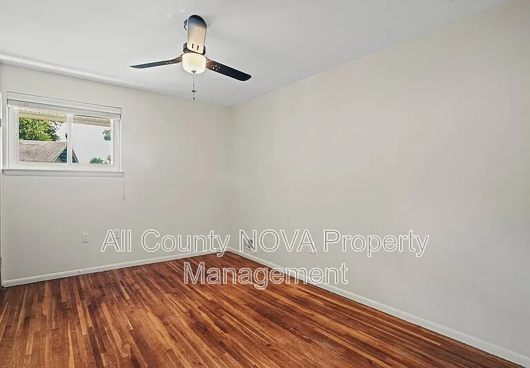 6428 Earlham Dr — Photo 24