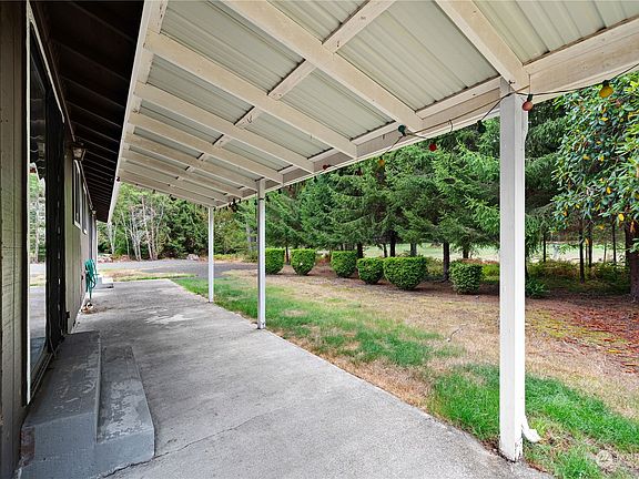 4th image of 280 E Shamrock Drive