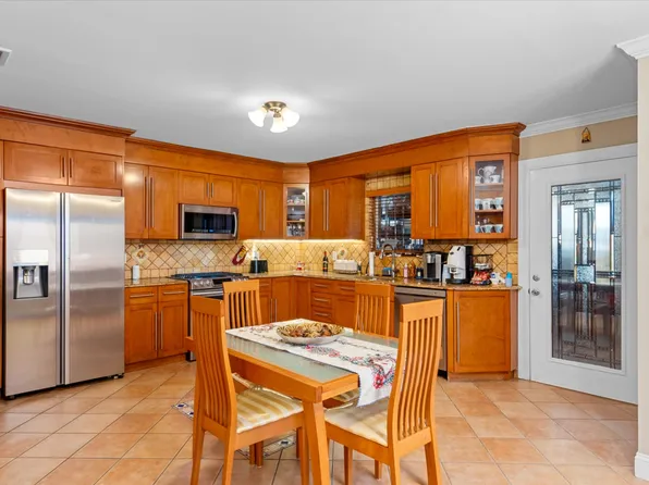 21-34 74th Street image 6 of 14