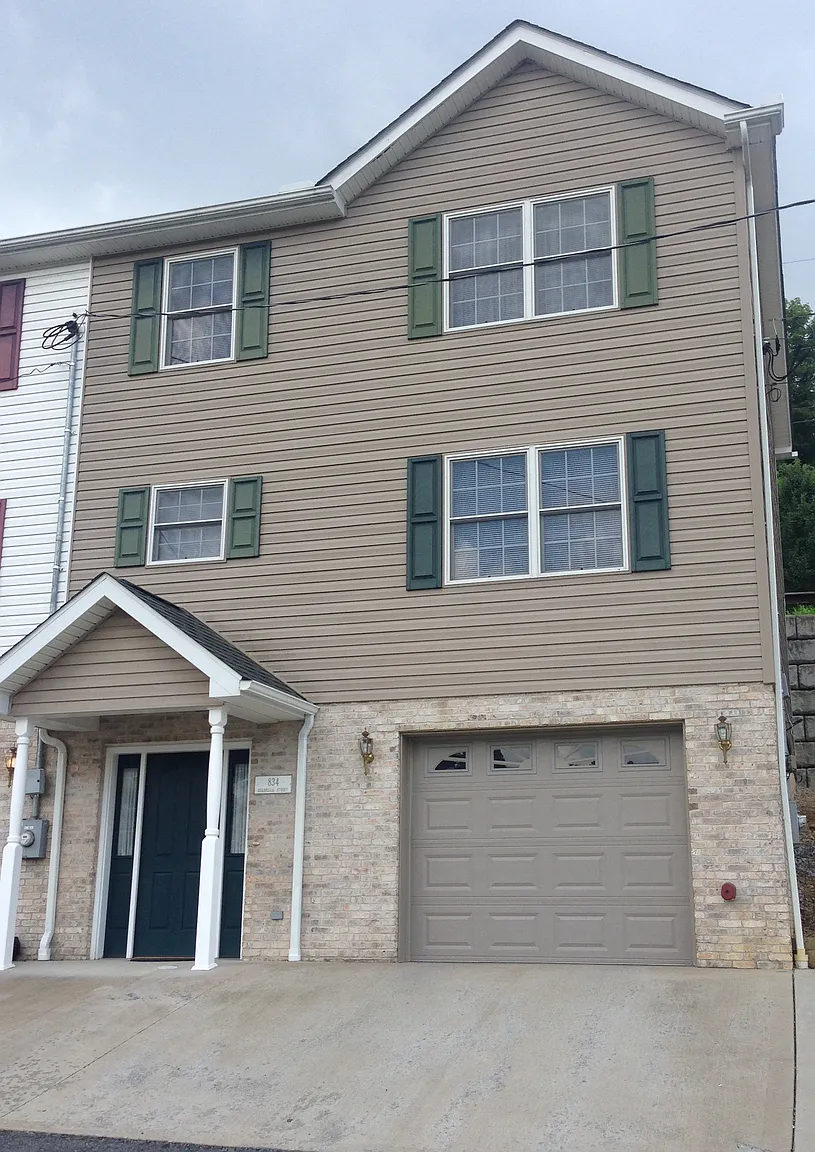 834 Quadrilla St photo 1